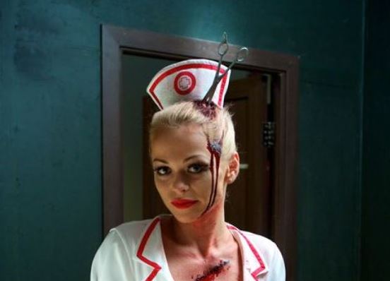 Леди Соня в образе медсестры 