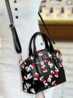 Женские сумочки – самые модные модели и с чем их носить?
