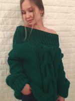 Зеленый свитер – самые модные модели и с чем их носить?