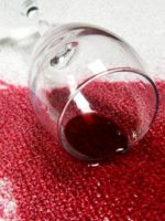 Пятна от вина - самые эффективные методы очистки
