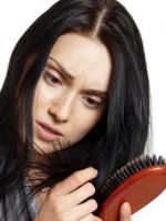 Причины выпадения волос у женщин 30 лет 