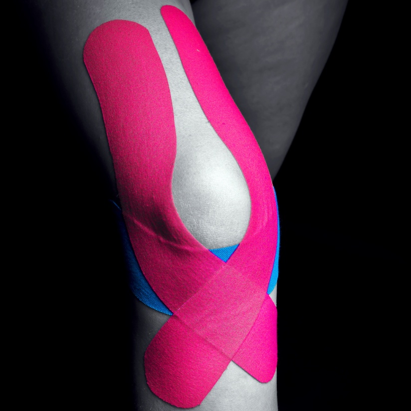 помогает ли тейпирование при растяжении связки колена
