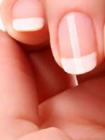 Слоятся ногти на руках – причины и лечение дефекта
