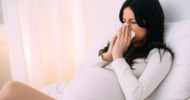 Насморк при беременности – причины и самое безопасное лечение