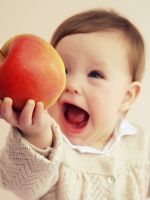 Какие фрукты можно ребенку в 11 месяцев?