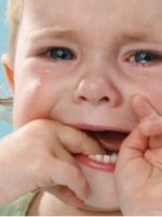Чем лечить стоматит у детей во рту?