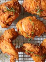 Курица в кляре - вкусные рецепты хрустящих крылышек, ножек и отбивных