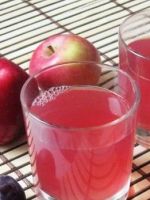 Компот из сливы и яблок - идеи хорошего сочетания для консервации напитка
