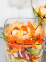 Салат с креветками и икрой – оригинальные рецепты вкусного блюда для праздника