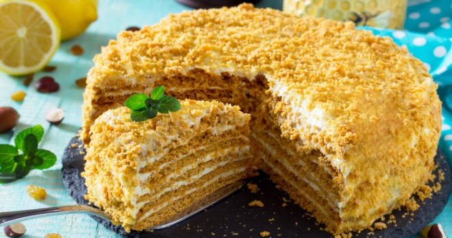Медовый торт - вкусные рецепты десерта к чаю и для торжества