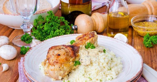 Куриные голени на сковороде - самые вкусные рецепты для сытного обеда!