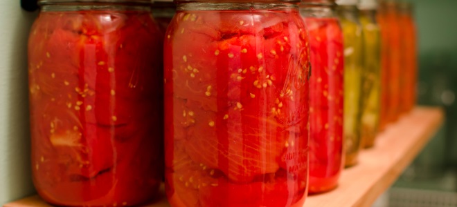 Помидоры в томатном соке - рецепты на зиму без стерилизации, с аспирином, целиком и дольками
