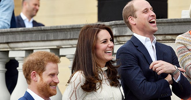 Кейт Миддлтон, принцы Уильям и Гарри устроили вечеринку в Букингемском дворце по случаю Дня матери