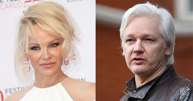 Памела Андерсон написала любовное письмо основателю WikiLeaks Джулиану Ассанжу