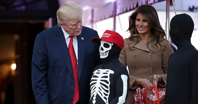 Хэллоуин в резиденции президента США: Дональд и Мелания Трамп устроили веселый детский праздник 