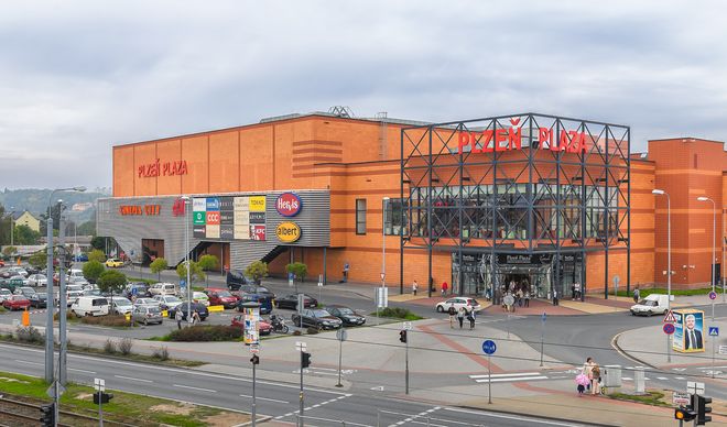 Торговый центр Plzen Plaza