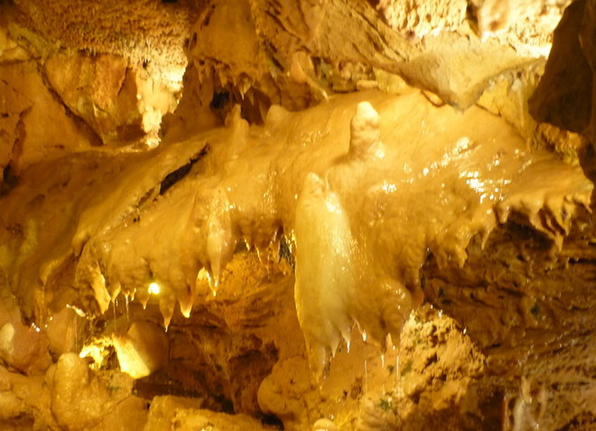 Пещера Grutas da Moeda