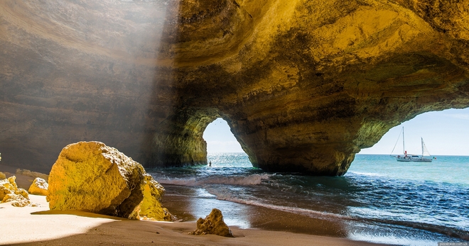 Пещеры в Португалии