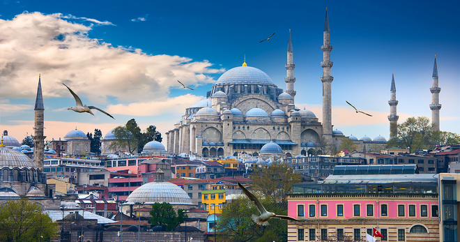 Достопримечательности Стамбула – дворец Топкапы, мечеть Сулеймание, собой святой Софии, Цистерна Базилика