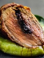 Что приготовить из свиной вырезки для праздничного стола или семейного обеда?