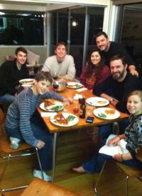 Ричард Армитидж на День Благодарения с семьей Пейса