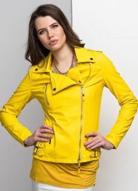 желтая куртка 4
