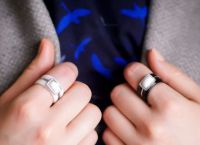 керамическое кольцо с бриллиантом 9