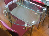 Раздвижной стеклянный стол1