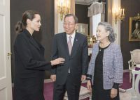 Анджелина Джоли, Пан Ги Мун и его супруга Ю Сунтхэк