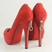 Красные замшевые туфли 2