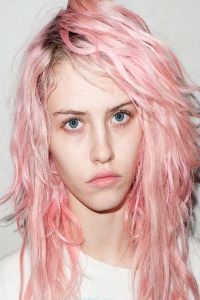 Розовые волосы 1