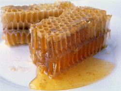 как хранить мед в сотах