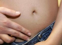мажущие выделения в начале беременности