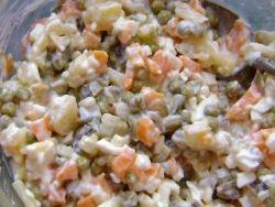 салат с кальмарами и картофелем рецепт