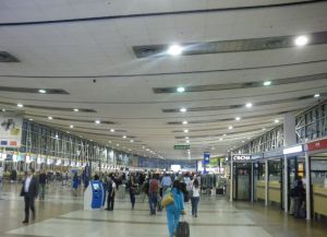 Аэропорт Икике - внутри терминала