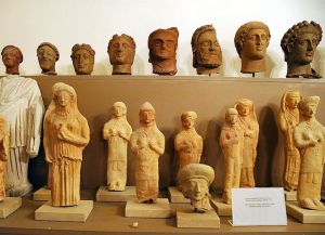 Одна из экспозиций в Археологическом музее Кипра