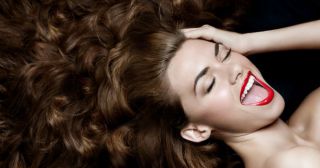 12 привычек женщины имеющей великолепные волосы