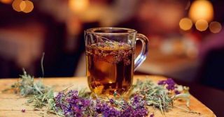 10 полезных и целебных свойств чая с тимьяном