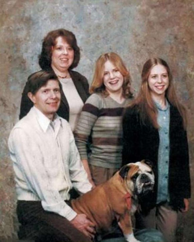 Семейное фото с собачкой