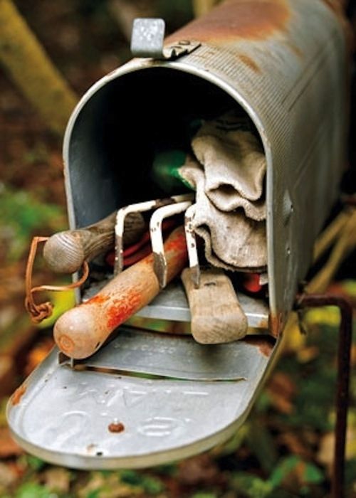 В старом почтовом ящике можно хранить