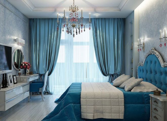 Голубые шторы в интерьере гостиной