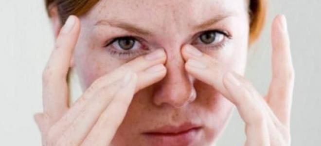 Почему болят глазные яблоки и голова