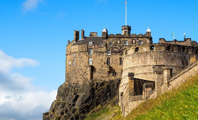 замки с привидениями Эдинбургский замок1