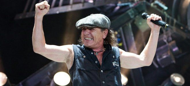 Фронтмен рок-группы AC/DC неотвратимо теряет слух