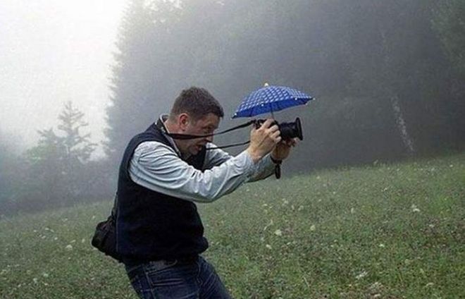 Камера под зонтиком
