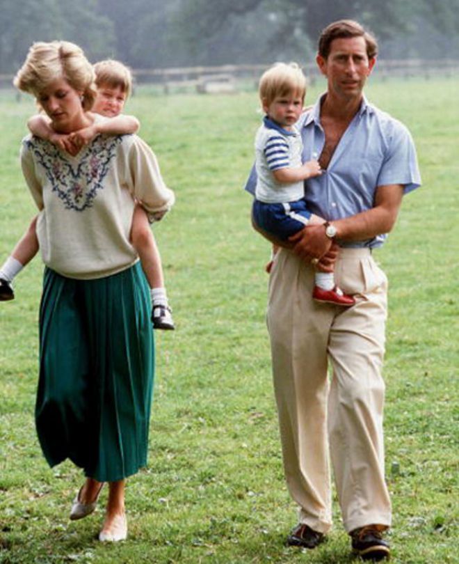 Принцесса Диана, принц Чарльз с сыновьями Уильямом и Гарри