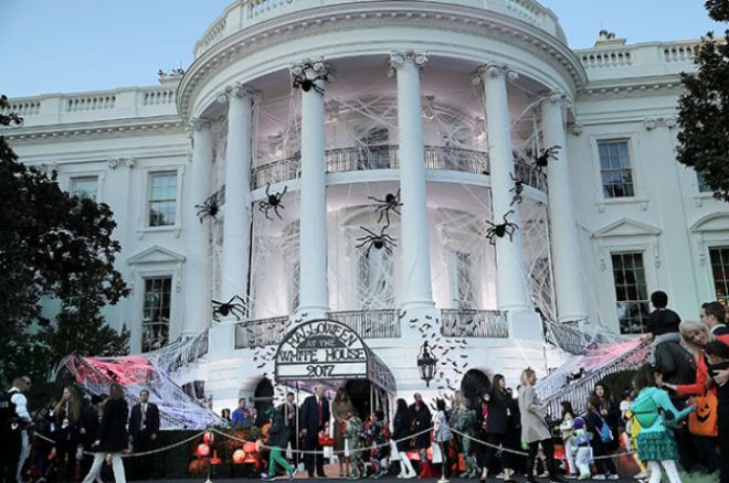 Празднование Хэллоуина в Белом доме