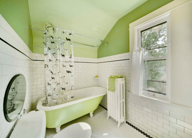 Чем покрасить потолок в ванной