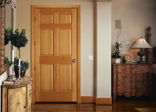 двери входные деревянные для квартиры
