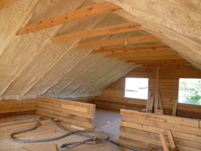 Утепление крыши деревянного дома